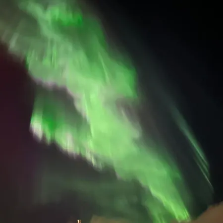Rom Med Sjoutsikt Sentralt Pa *