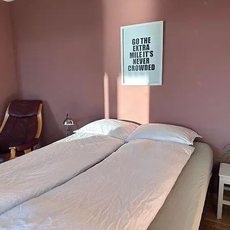 Casa de hóspedes Rom Med Sjoutsikt Sentralt Pa *